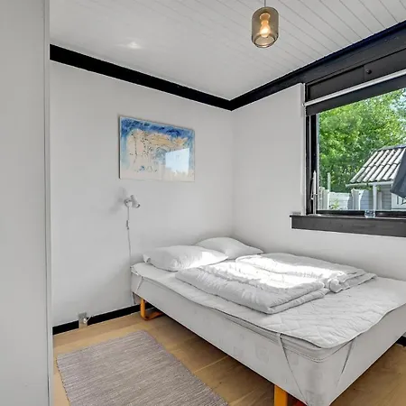 Stunning In With 4 Bedrooms And Wifi Feriehus *